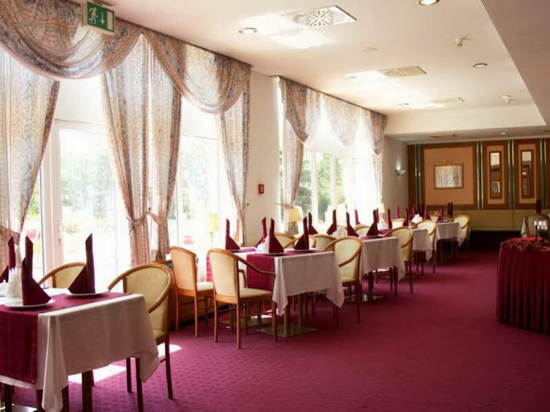 Shodlik Palace Tashkent Exterior photo